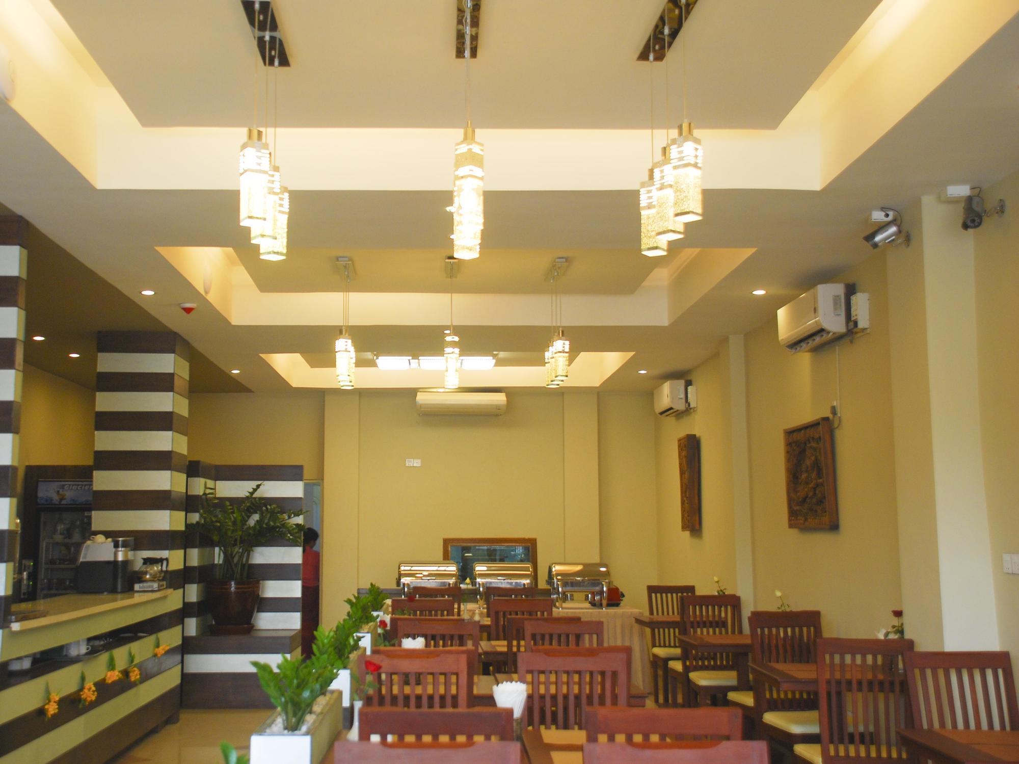 Pleasure View Hotel Yangon Esterno foto