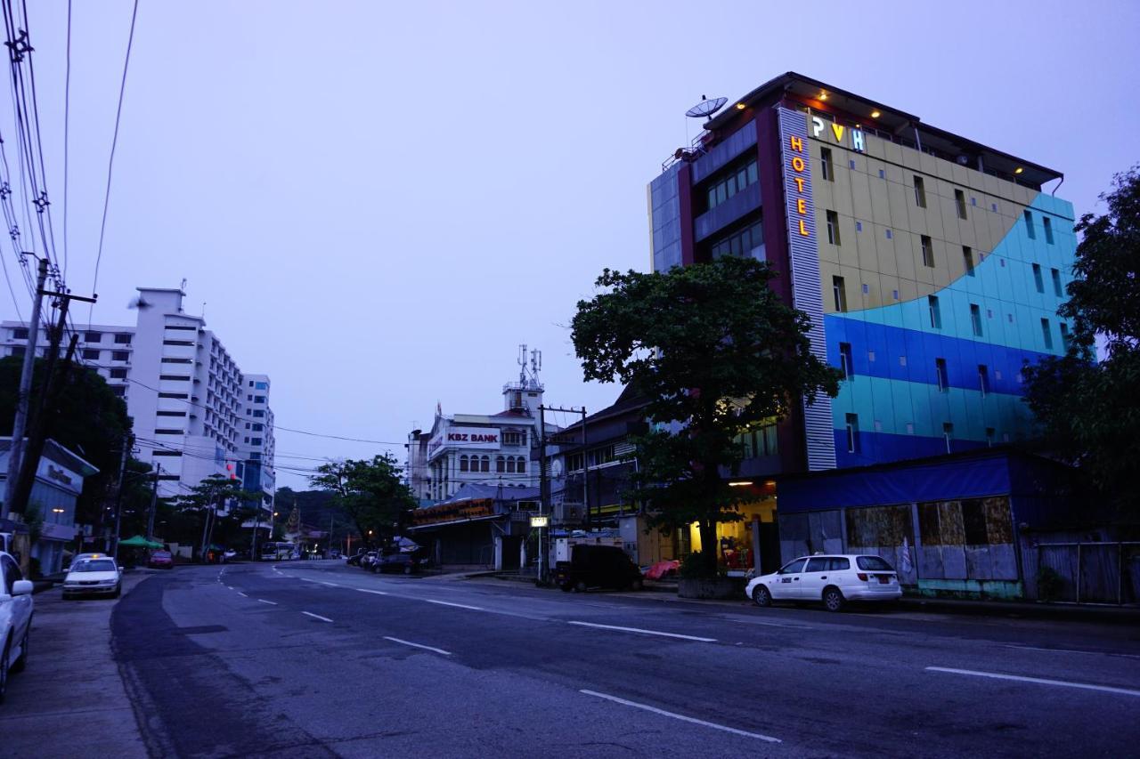 Pleasure View Hotel Yangon Esterno foto